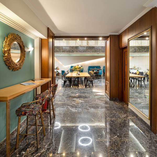 
El Greco Hotel Thessaloniki hallway