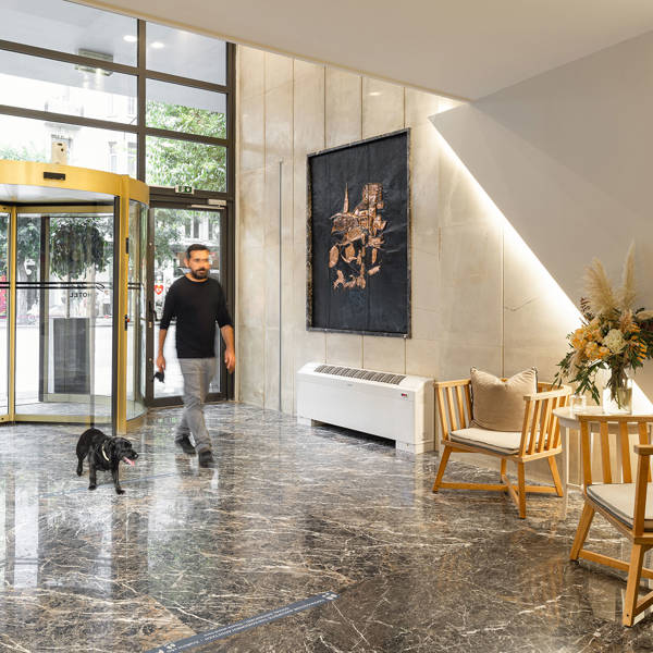 Το λόμπι του El Greco Hotel Thessaloniki