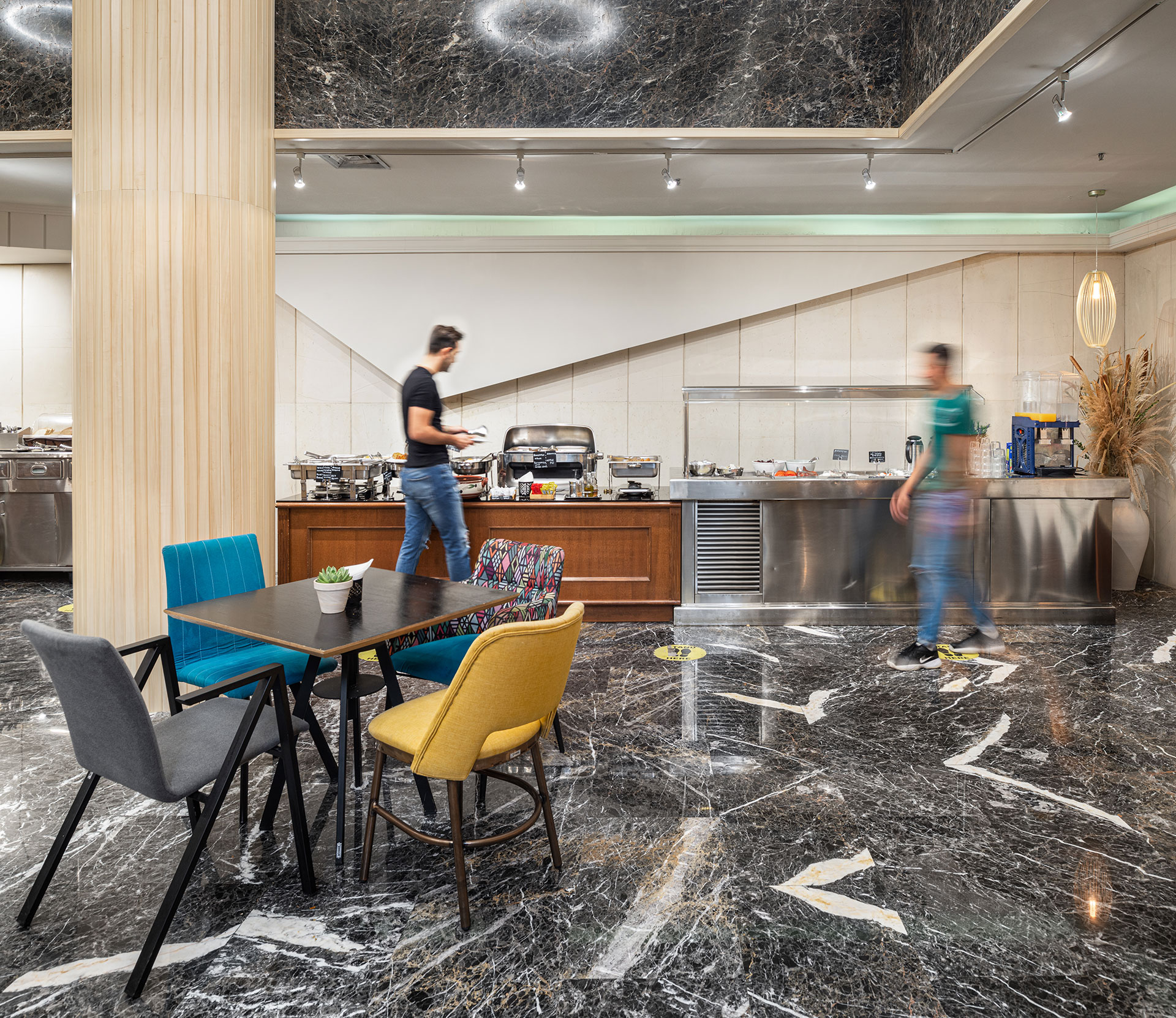 
El Greco Hotel Thessaloniki table and buffet